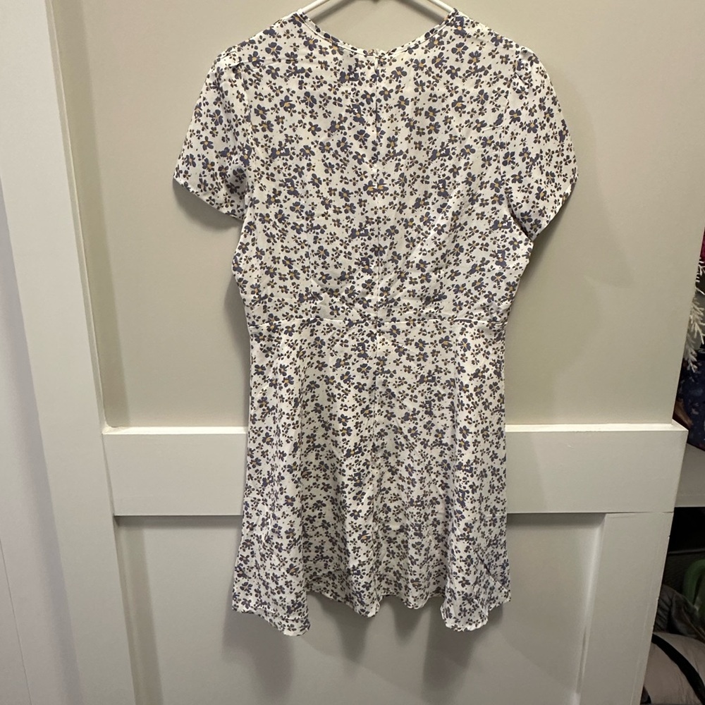 SHEIN White Dress with Blue and Yellow Floral Pattern - Picture 4 of 7